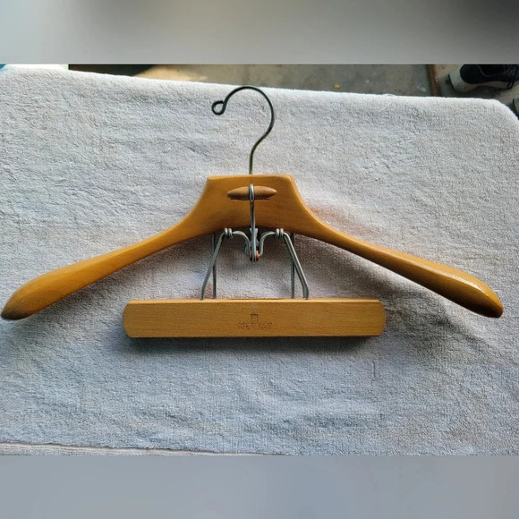 Vintage  Wooden Hanger Harmony House - Picture 6 of 9